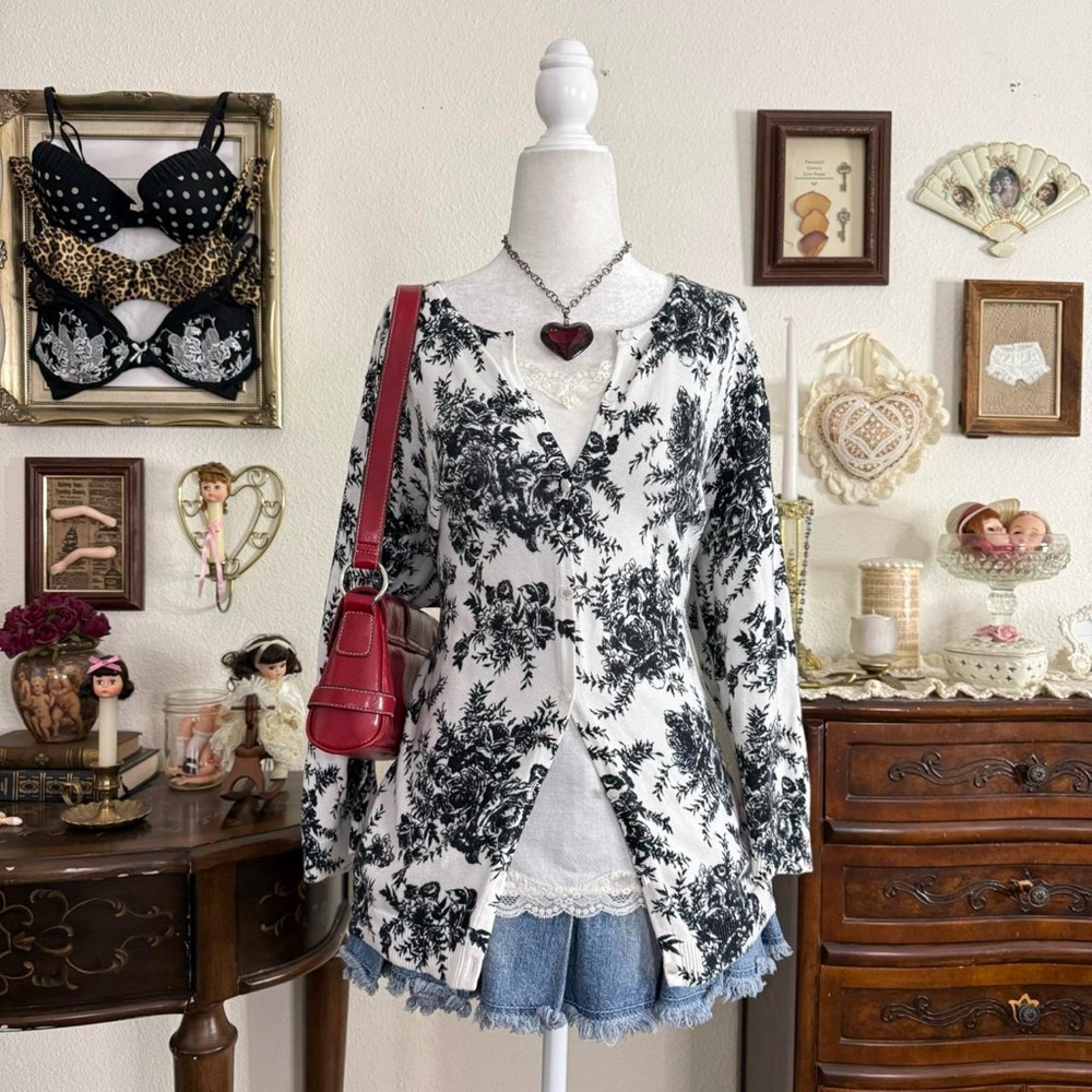Girly dainty cottagecore coquette black and white floral‎ toile print cardigan